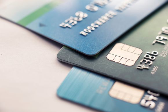 How Many Credit Cards Should You Have 